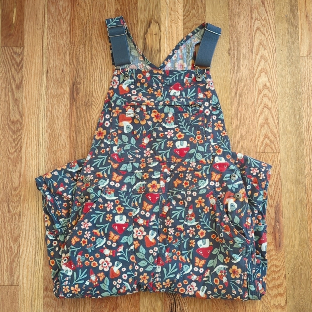 Duluth heirloom gardening overalls